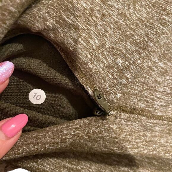 Lululemon Rush Hour 1/2 Zip Sweatshirt Women Size 10 Heathered Military Green - Picture 7 of 14